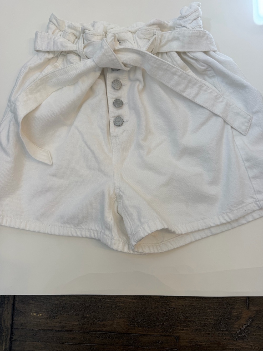 Loft High-Waist Paperbag Button-Front Shorts in White size small